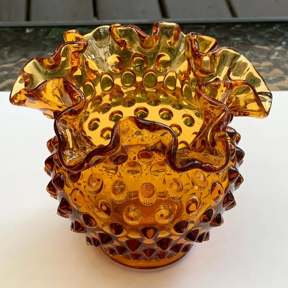 Vintage Fenton Amber Glass Footed Hobnail Vase with Ruffled Edge - Picture 9 of 12